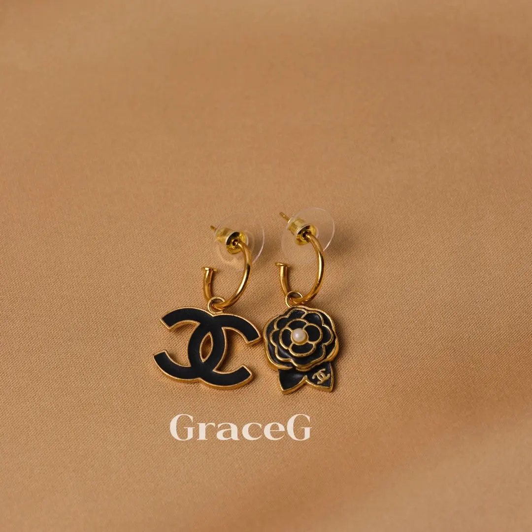 Pre-owned CHANEL Asymmetrical CC & Camellia Drop Earrings SPA00032