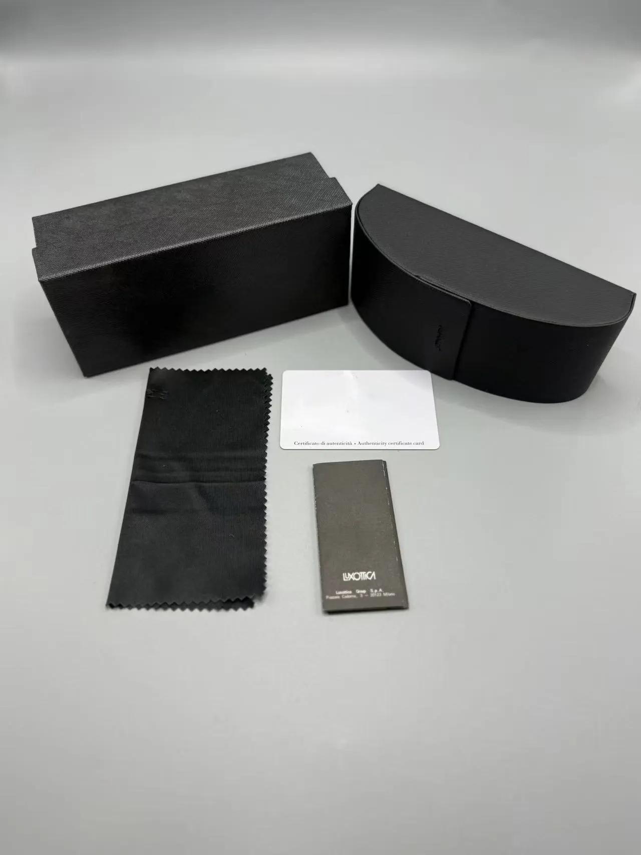 Trendy Chunky Square Sunglasses for Women & Men – Retro Thick Frame UV Protection Street Style Shades