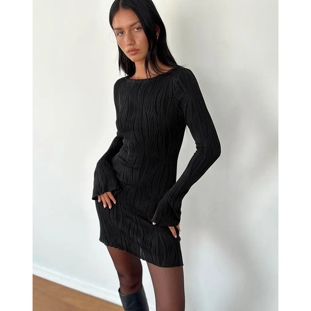 Sevila Long Sleeve Mini Dress in Crinkle Black
