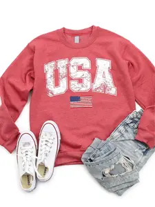 Retro USA Sweatshirt, Womens USA Crewneck Sweatshirt, USA Shirt, America Shirt, 4th of July Sweatshirt, Patriotic Sweater