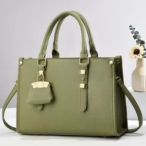 Elegant Women’s Handbag – Stylish & Functional Everyday Tote