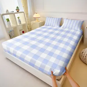 Light Blue Plaid Non-Slip Fitted Sheet Set, Skin-Friendly And Breathable, Soft And Close-Fitting, Strong Wrap-Around Non-Slip, Includes 1 Fitted Sheet And 2 Pillowcases, Suitable For Student Dormitories/Apartments, A Good Everyday Gift.