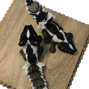 7” articulating skunk, 3D Printed, design by Cinderwing3d, tail can be up or down!