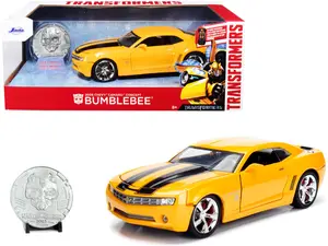 2006 Chevrolet Camaro Concept Yellow Bumblebee w/Robot on Chassis & Collectible Metal Coin Transformers 1/24 Diecast Car by Jada