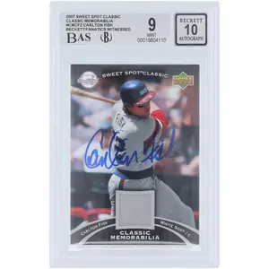 Carlton Fisk Chicago White Sox Autographed 2007 Upper Deck Sweet Spot Classic GU Relic #CM-CF2 Beckett Fanatics Witnessed Authenticated 9/10 Card - Fanatics Authentic Certified