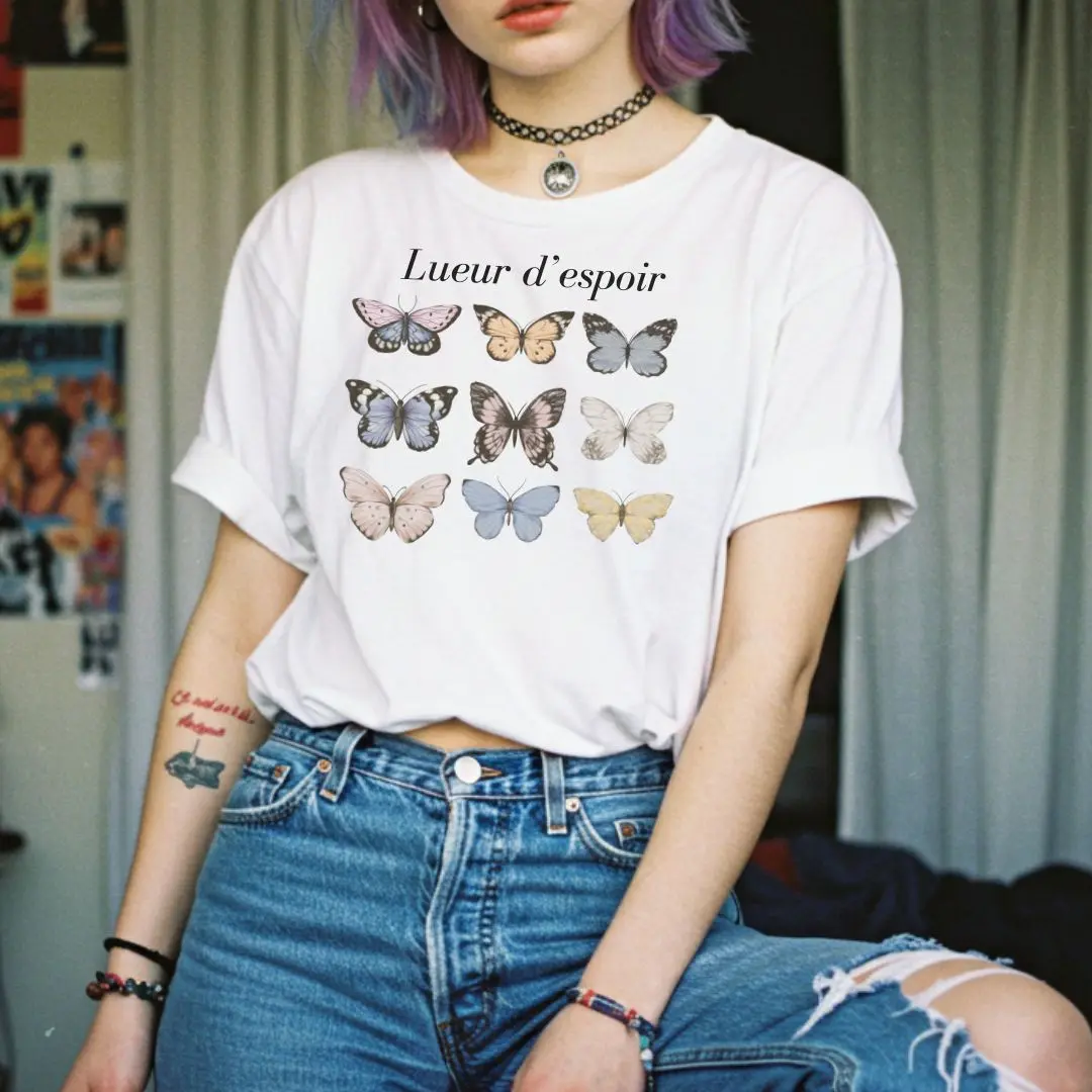 Yellowjackets Butterfly T Shirt Teen Shauna Replica Y2k Tee 90s Nostalgia Fan Gift Butterfly Lover Vintage Doomcoming Wilderness Symbol
