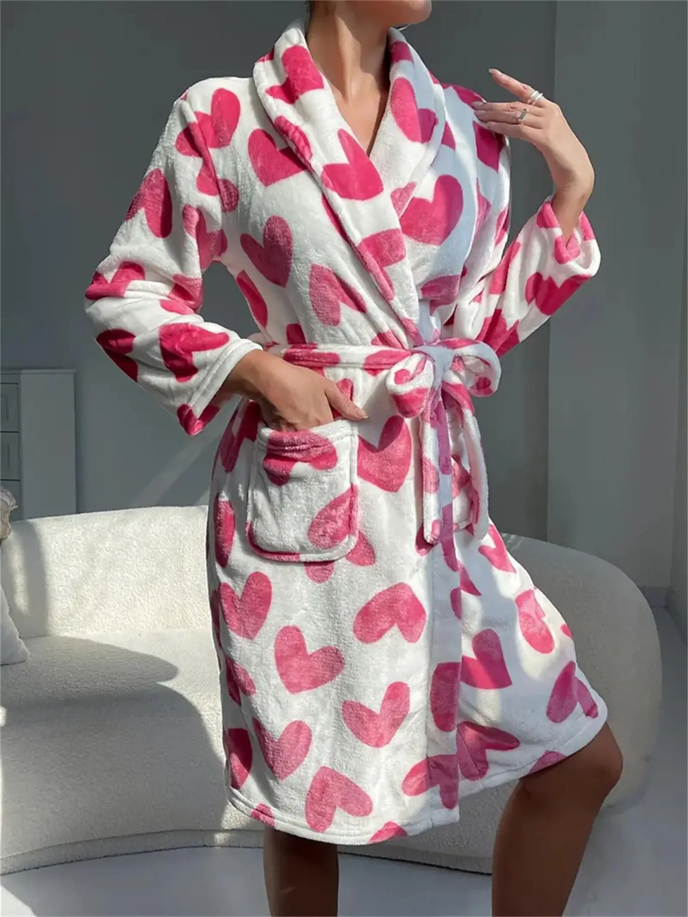 Women's Cute Floral Strawberry Print Wrapped Belted Flannel Lounge Robe, Casual Pastel Cute Long Sleeve Pocket Shawl Collar Thermal Robe, Fluffy Pajam