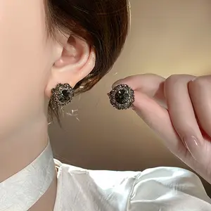 Gunmetal gray diamond-studded crystal round stud earrings for women DDES0550 new model exquisite 925 sterling silver needle earrings 14K gold-plated