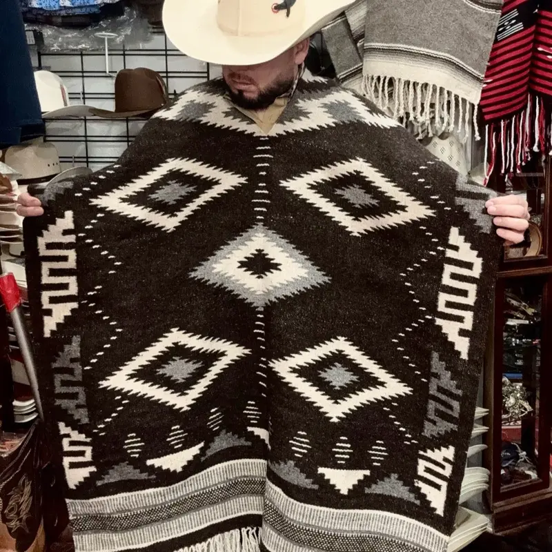 Gabanes Artesanales tejidos 100% lana , en telares de madera , con diseños típicos Mexicanos
