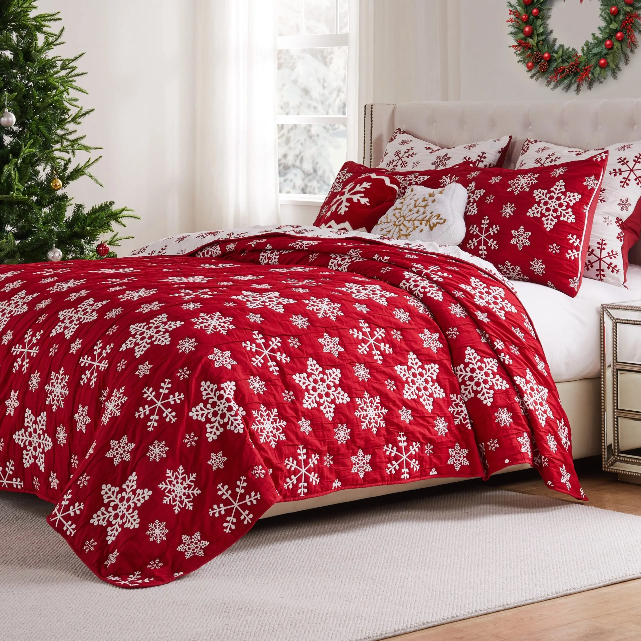 Greenland Home Fashions Snowflakes 3-Piece King Cal King Coverlet Set 105x95 Inch