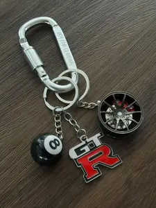 Car Wheel HUB Decoration Keychain, High-End Car Accessories, Stylish Belt Buckle Charm, Perfect Gift for Auto Enthusiasts, Gtr