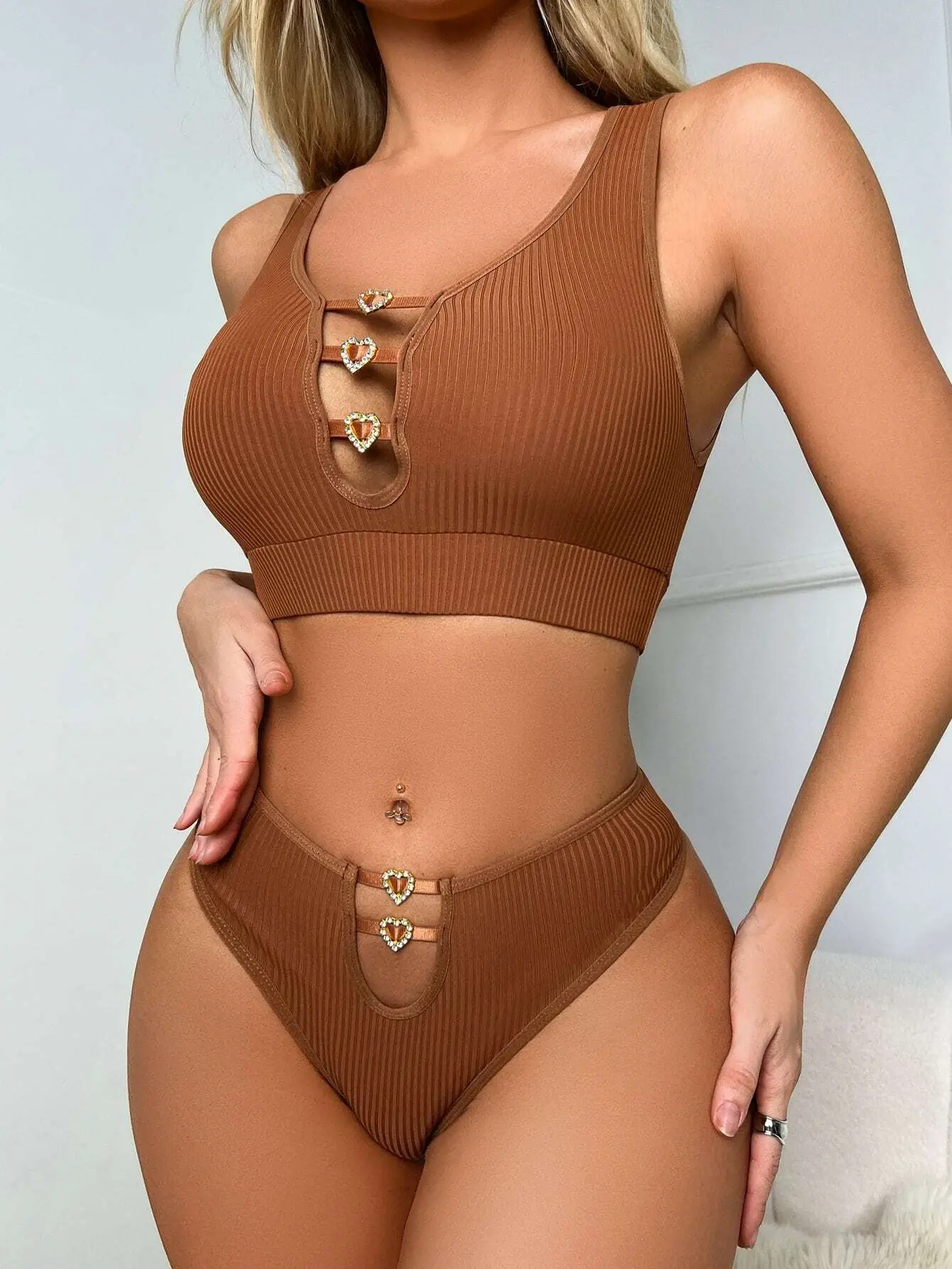 Sexy Ribbed Lingerie Set Two-Piece Heart-Shaped Cutout Crop Top & High-Waisted Thong High Comfort Seductive Underwear Activewear Pajama Set Womenswear Brown Elegance Newyear 2026 Gift Minimalist Style