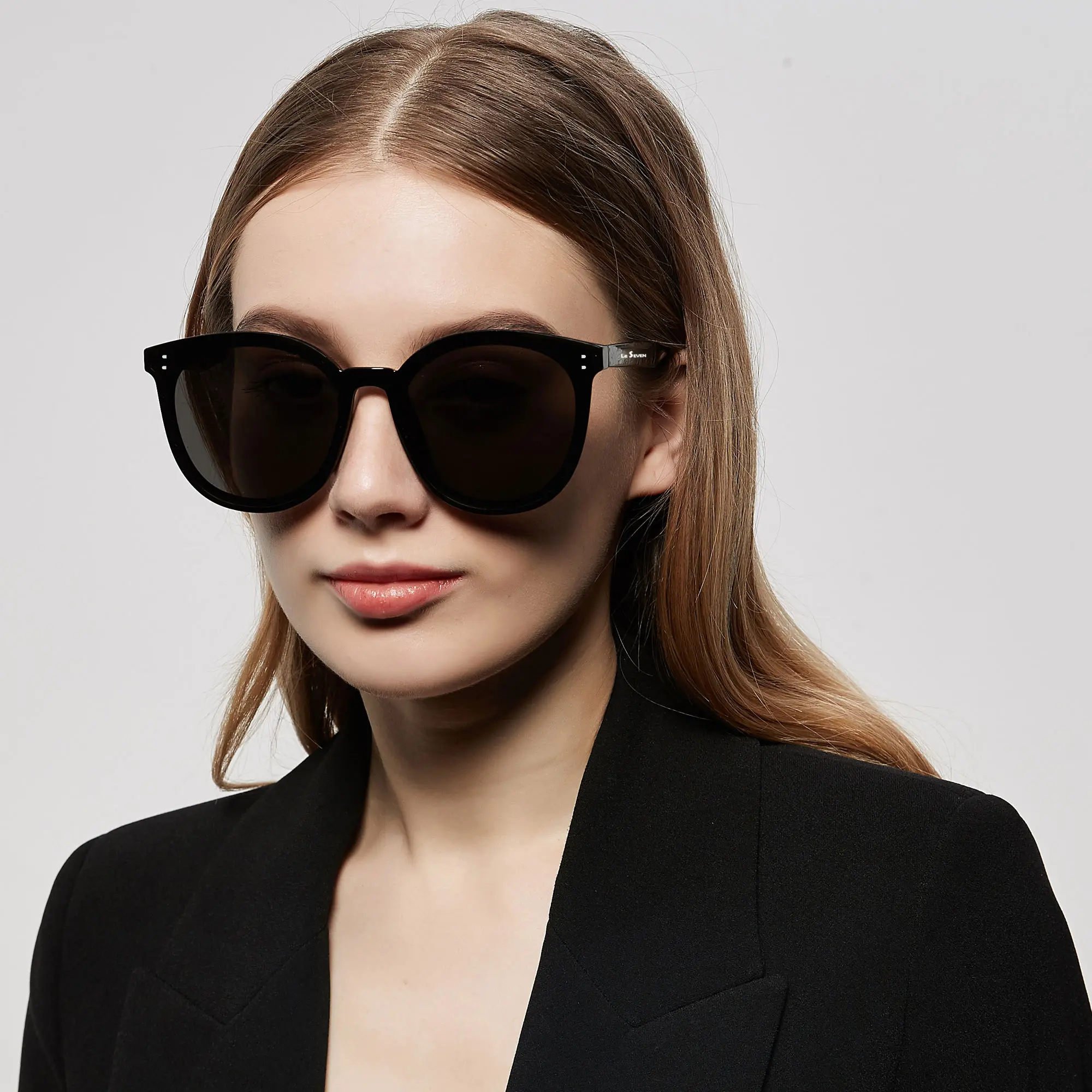 Le Seven Optical 2204 Amara Polarized Sunglasses with UV Protection & AR Coating for Men Women & Youth Premium Materials Optimal Clarity Lightweight Composite Impact-Resistant Lenses