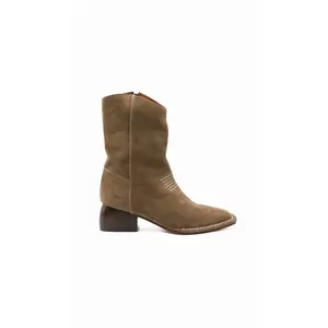 The West Boot [Moss]
