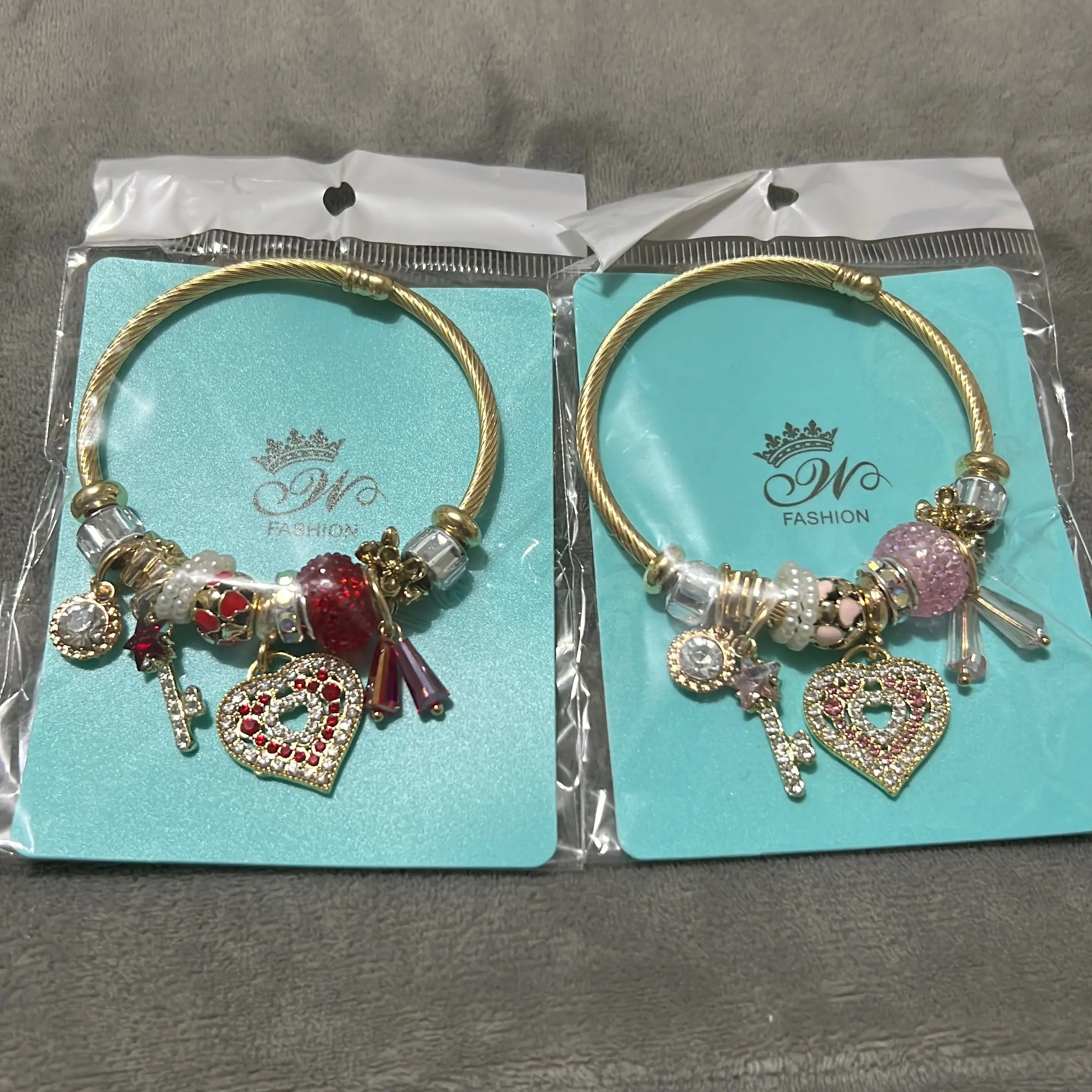 Heart Twisted Wire fashion Bracelet 1pc