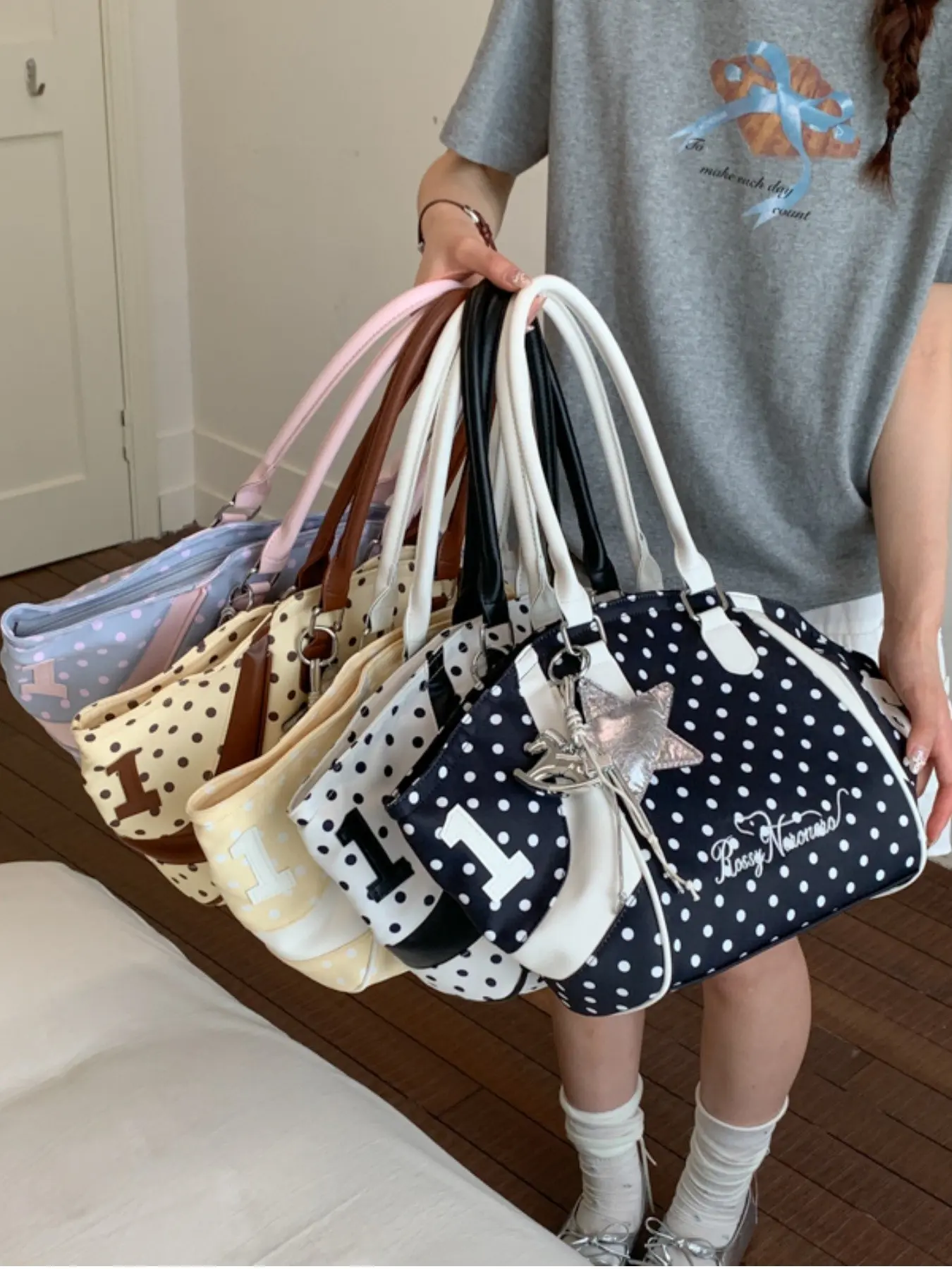 New Sweet Cool Sports Wave Pattern Bowling Bag, Handheld Crossbody Dual Use, College Style Versatile Women's Bag, Multiple Colors Available