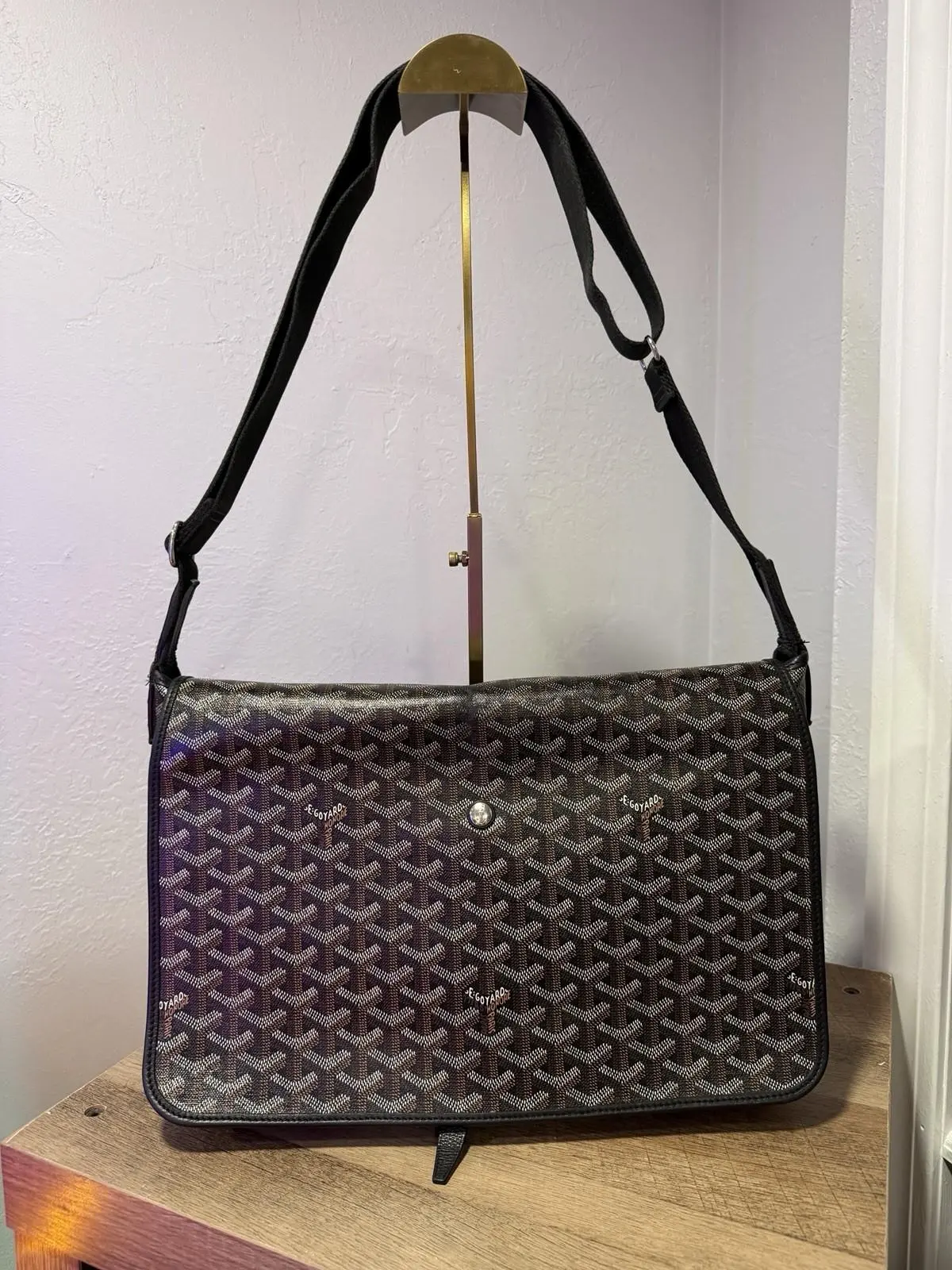 Pre-owned As Seen On Screen As Seen On Screen (eBay Live) Goyard Goyardine Capetien MM Messenger Bag 👜 $3399