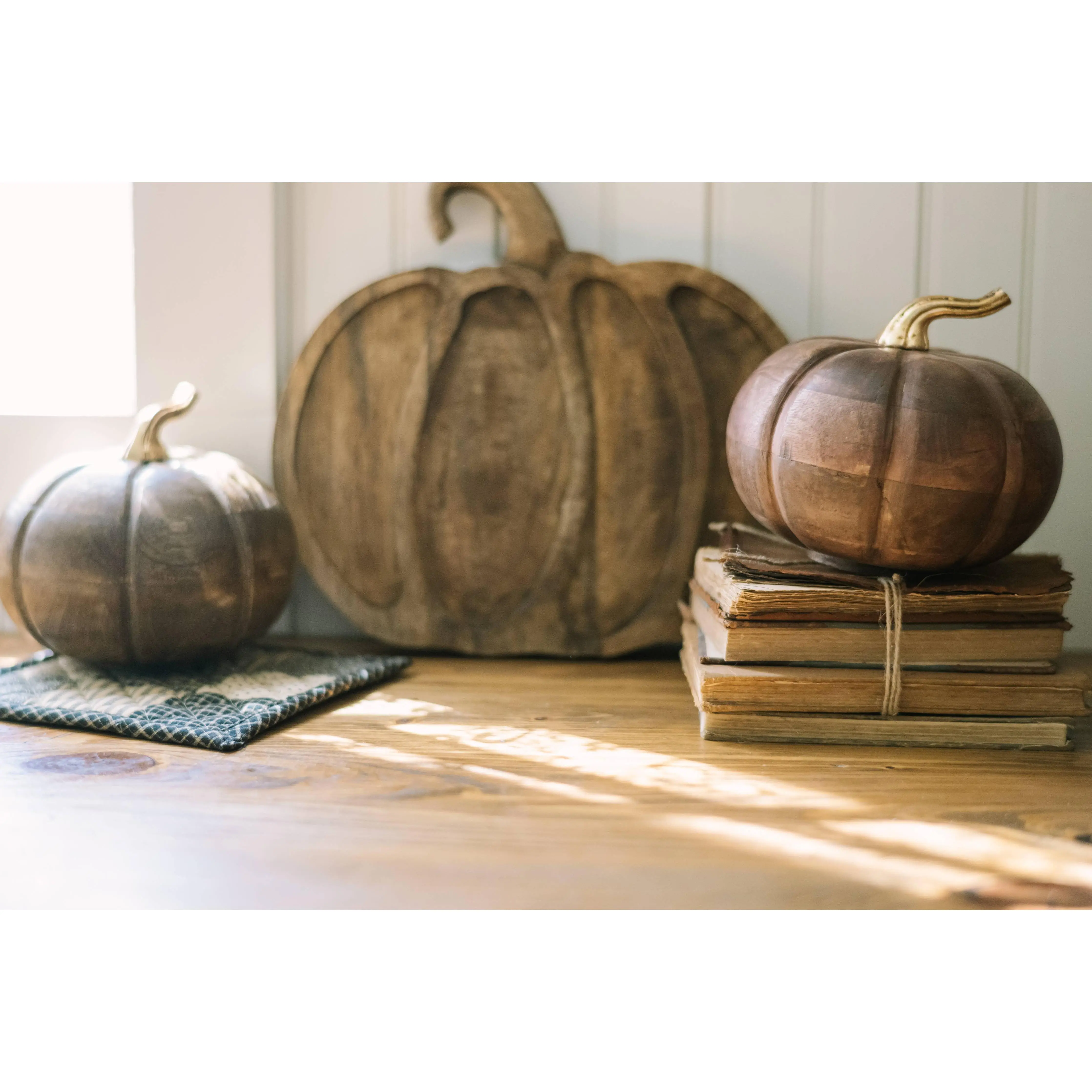 Chestnut Mango Wood Pumpkin