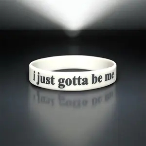 I Just Gotta Be Me - Motivational Silicone Bracelet for Daily Wear Comfortable Durable Simple Meaningful Message