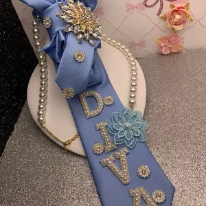 Necktie necklace Diva