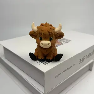 Highland Cow Desktop Decoration, Cute 3D Printed Sitting Bull, Farmhouse Decor, Decorative Sculptures, Decorative Figurines, Durable Plastic, Creative Gift, Perfect for Home Office, Cute Cow Design
