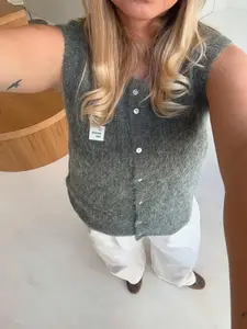 Women's Grey Round Neck Sleeveless Knit Cardigan, Loose Plush CasualSweater Waistcoat, Daily Commuter Autumn And Winter Knit Tops