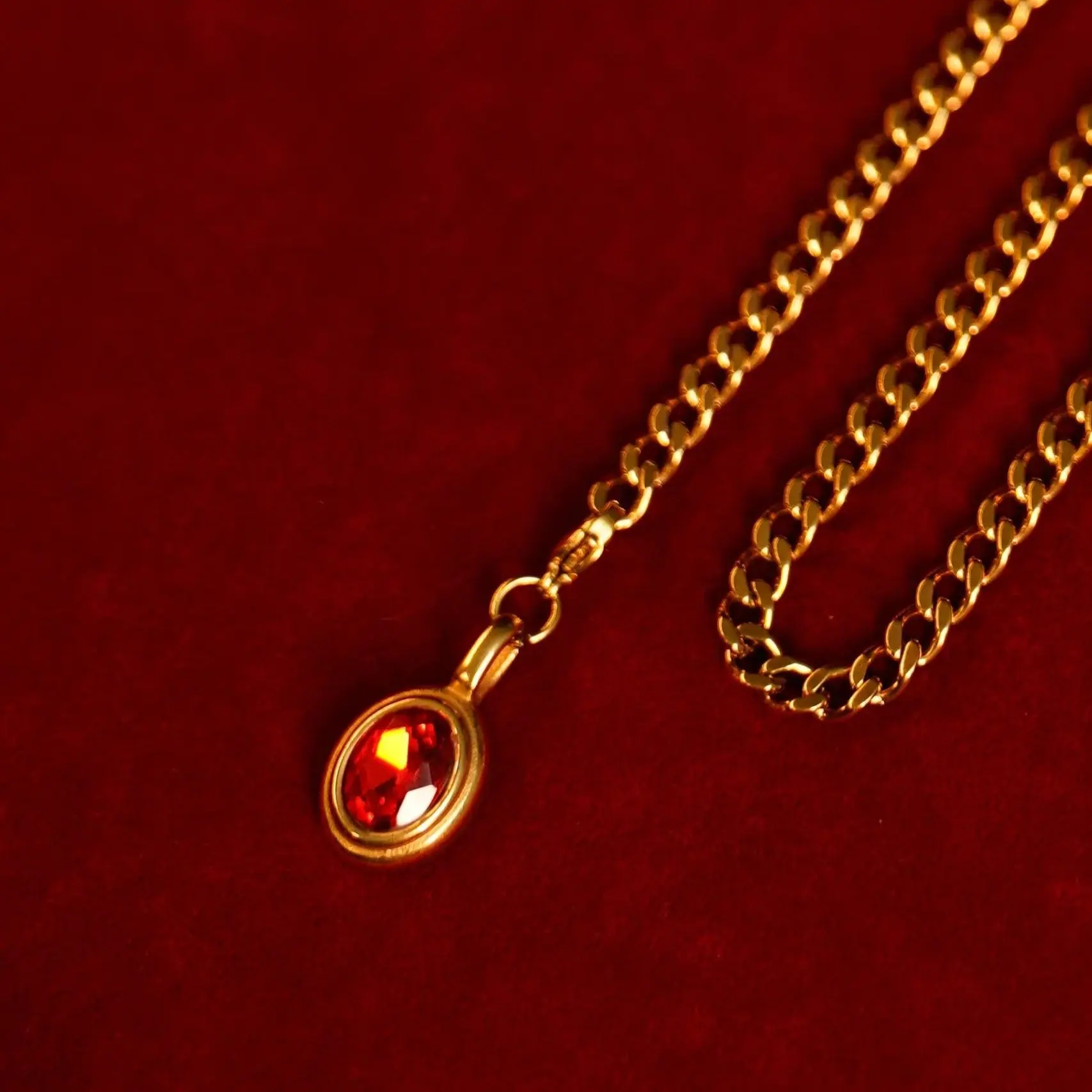 VelourBliss Maid's Hidden Fantasy Slip Chain Choker - Adjustable & Unisex Necklace with unique Jewelry Gift Pendant