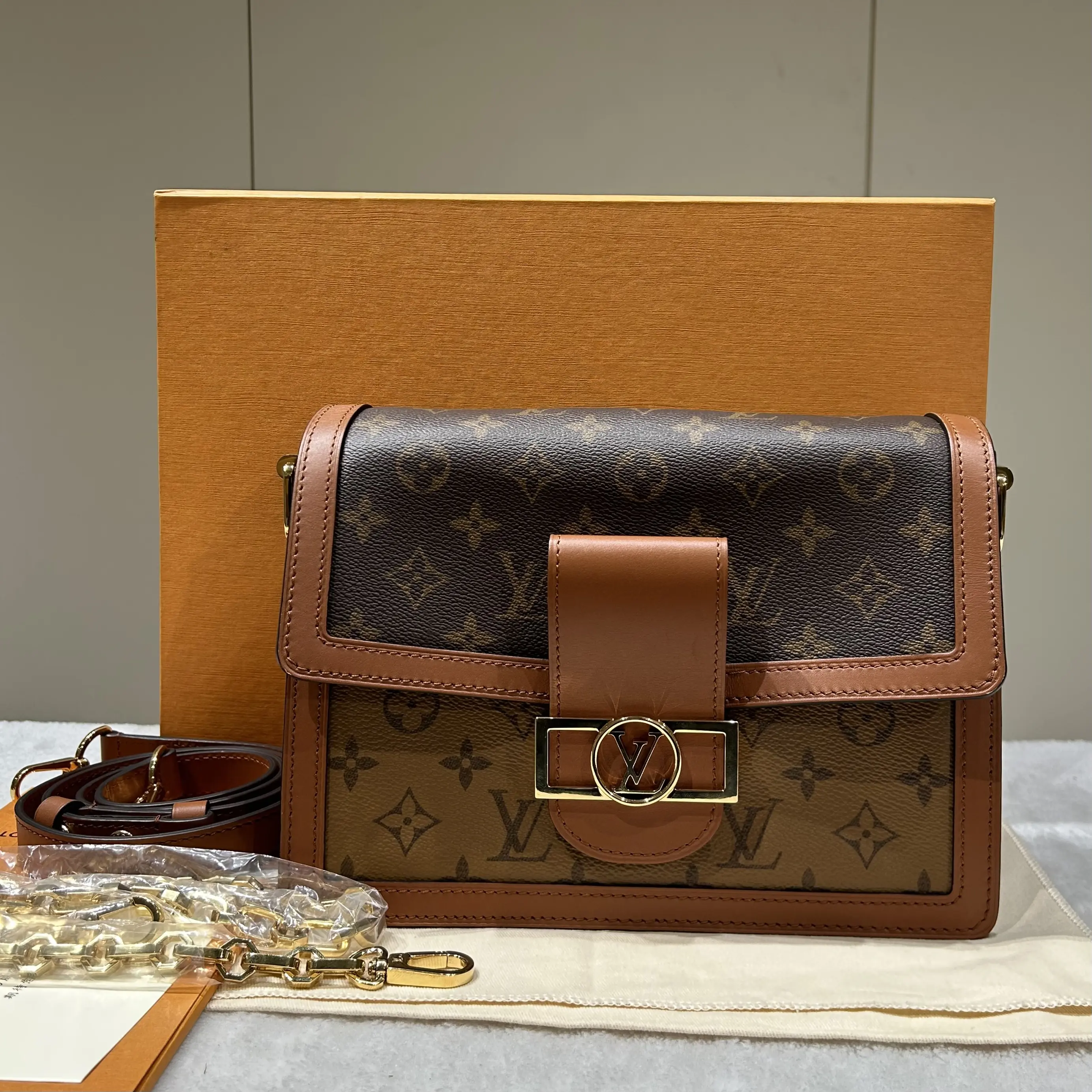 Pre-owned Louis Vuitton Leather Crossbody Bags Reverse Monogram Dauphine MM 64668867