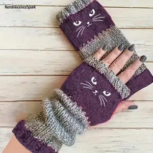 Women’s Knitted Fingerless Gloves with Cute Cat Pattern – Cozy Stylish Hand Warmers, Perfect for Casual Winter Wear & Holiday Season Outfits