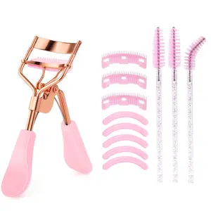 12‑Piece Set – 1 rose gold eyelash curler with comb, including 5 replacement curler pads, 3 combs and 3 crystal eyelash brushes. It curls eyelashes in 10 seconds. Suitable for makeup application, home use, vanity tables, travel, bedrooms and more, making