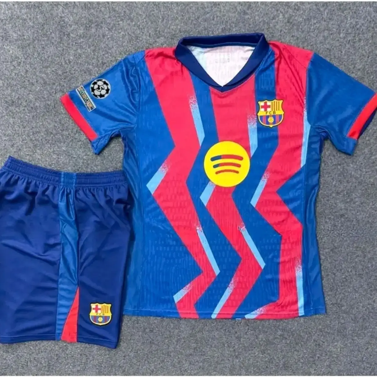 Barcelona 2024/25 Black Away Soccer Jersey Set – Premium Breathable Football Fan Kit for Men & Women