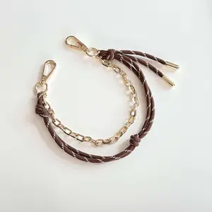Bag cord and metal trick in brown