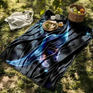 1 piece Fluorescent jellyfish, stingray, deep-sea creature light and shadow effects themed flannel blanket - Flannel blanket with modern design, suitable for sofas and beds, all-season use, super soft and comfortable, digitally printed pattern