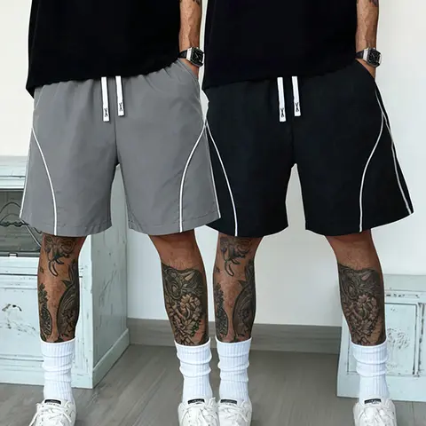 2-pack men’s summer straight-leg athletic shorts—fashionable street style, versatile casual loose fit with drawstring, color-block design; suitable for everyday wear and workouts.