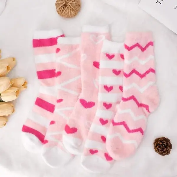 Fuzzy Socks,Valentines Day Gifts,5 Pairs Warm Thick Knit Soft Vintage Casual Crew Fuzzy Wool Socks for Everyday Wear