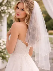 Elegant Double-Layer Short Bridal Veil ,Crafted from Light, Soft Tulle ,Naturally Draping to Flatter the Shoulders and Neckline,An Exquisite Wedding Veil Suitable for a Variety of Bridal Gown Styles