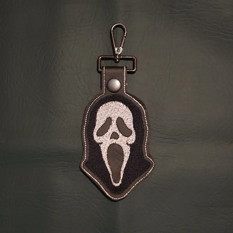 Ghostface / Scream - 5.5 inch purse / bag clip Ghostface / Scream - 5.5 inch purse / bag clip