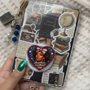 Black Girl Patriotic Heart Phone Grip, African American Woman America’s Sweetheart 250 Design, Melanin Queen Pop Socket, Gift for Her