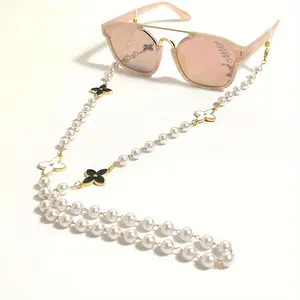 Clover Design Glasses Chain, Mother's Day Gift, Faux Pearl Beaded Eyeglass Chain, Thin Anti Slip Frames Sunglasses Reading Glasses Lanyard Strap, Vintage Mask Face Covering Eyewear Retainer, Glasses Holder Chain Accessories, Charms, Sunglasses Holder Clip