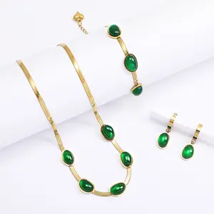 Vintage Light Luxury Emerald Gemstone Blade Chain Titanium Steel Necklace for Women, High-End Design, Internet Celebrity Fashion Ins Bracelet Exaggerated Skeleton Hand couple magnetic heart charm bracelet