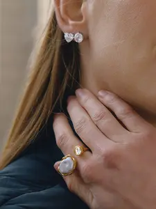 Exquisite and Elegant Stainless Steel Pearl Hammer Line Ring Stackable 18K PVD Gold Color Women's Jewelry Fashion Rings