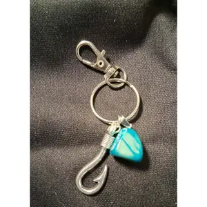 Natural Stone & Fish Hook Keychain – Style 1