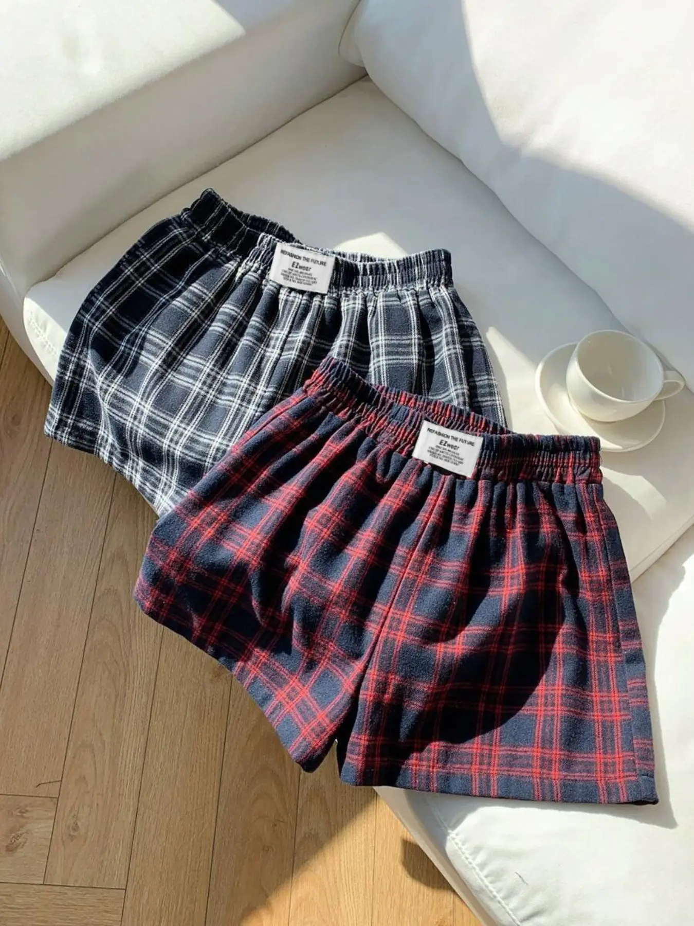 2-Pack Women's Elastic Waist Plaid Shorts, Slim-Fit Casual Wear, Perfect for Spring & Summer, All-Over Print, Comfortable Daily Style