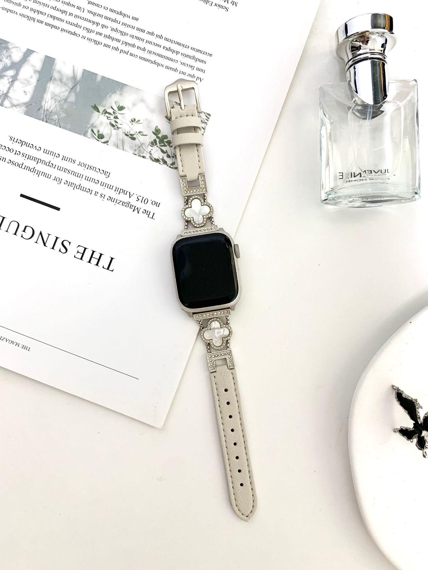 Four-Leaf Clover Apple Watch Band, Compatible with Series 9/8/7/6/SE, Universal Smartwatch Strap, Stylish Elegant Replacement for Everyday & Spring Wear