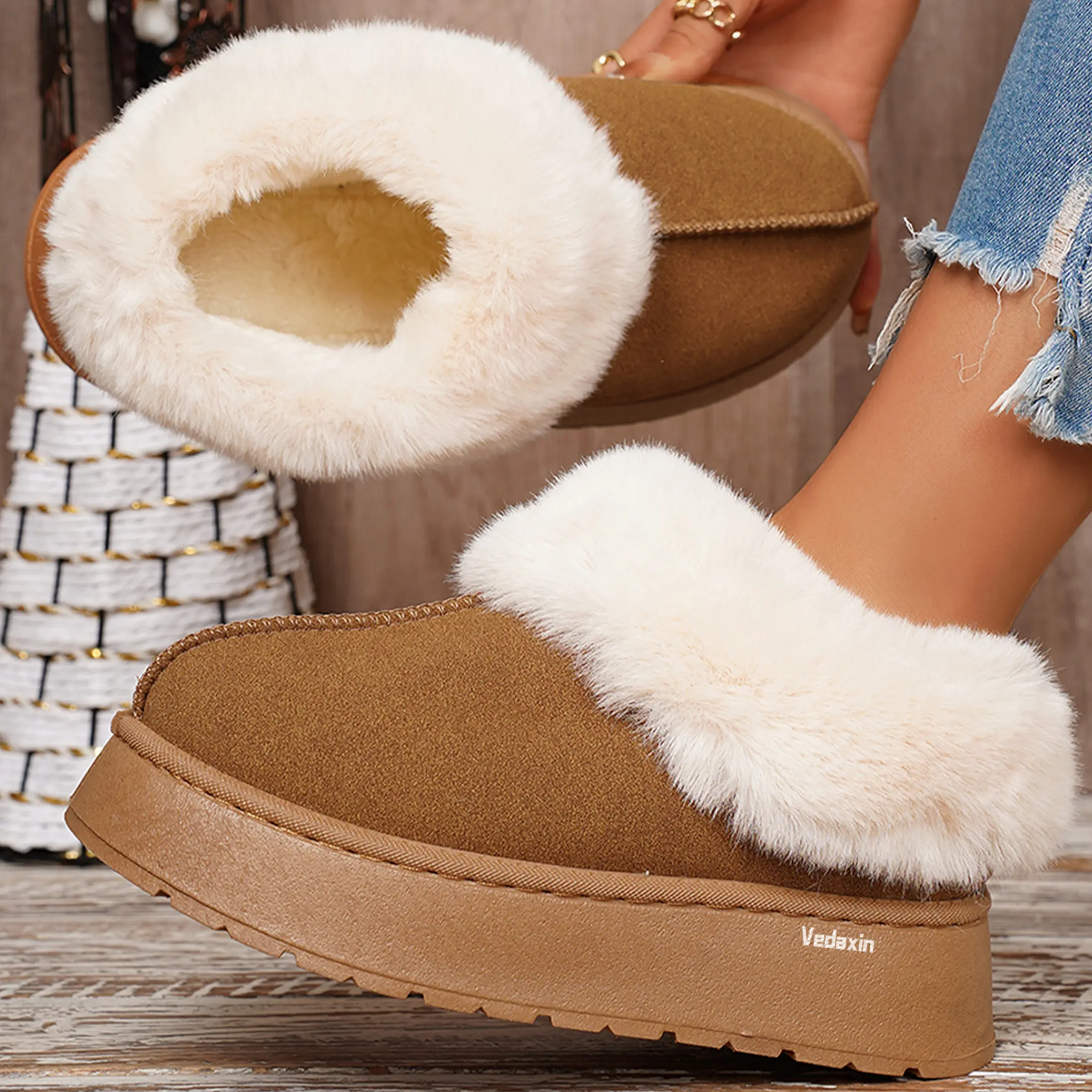 Women's Platform Fuzzy Slippers Warm Plush Lined Winter Slides Non-slip Indoor Outdoor House Shoes