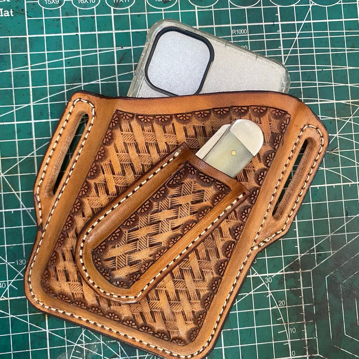 Universal Leather phone / trapper combo case Universal Leather phone / trapper combo case