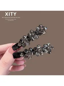 Minimalist Black Crystal Flower Hair Clip - Dainty One-Prong Side Pin for Effortless Chic Hairstyles