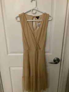 Torrid Sleeveless Gold Wpmen's V-Neck Dress W/Gold Tie & Pockets Size 2x