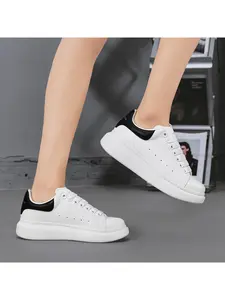 Personalized design sense versatile unisex trendy shoes break traditional aesthetic framework, unique contour adds memorable highlights to outfits, suits crowds pursuing individuality and creates non-repetitive daily looks at will.