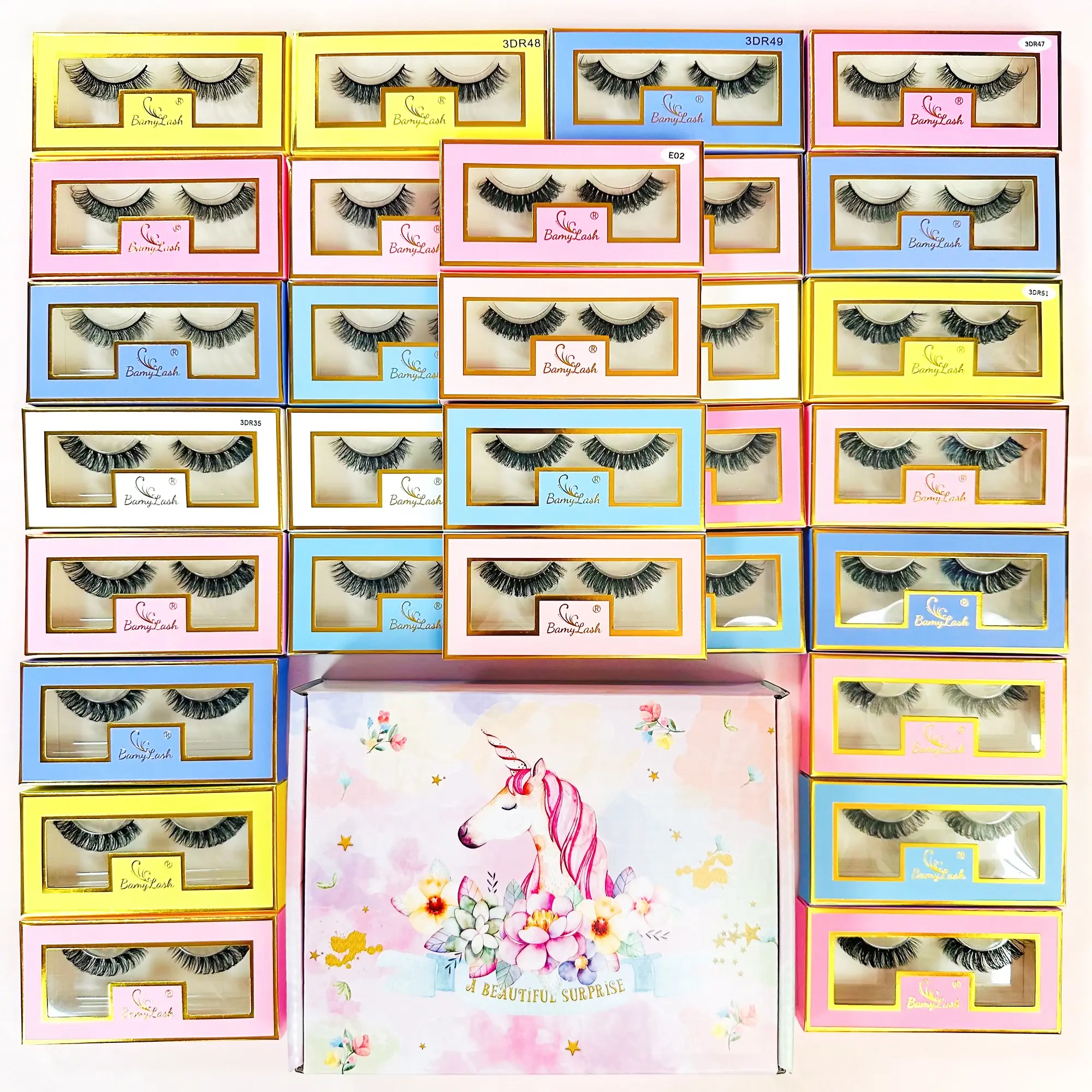 30 Pairs Russian Volume False Eyelashes Set, Voluminous False Eyelashes, 3D Wispy Fluffy Volume Eyelashes D Curl DD Curl Mixed Length Synthetic Fibers, Gift Package for Family or Festival, Cosmetic Eyelash Extension